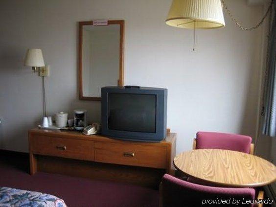 Amerivu Inn & Suites-Avon Værelse billede